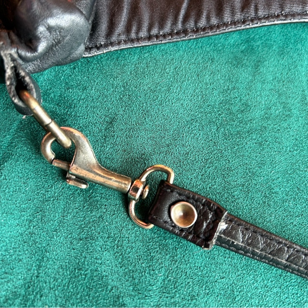American Vintage Black Leather Satchel - Picture 8 of 15